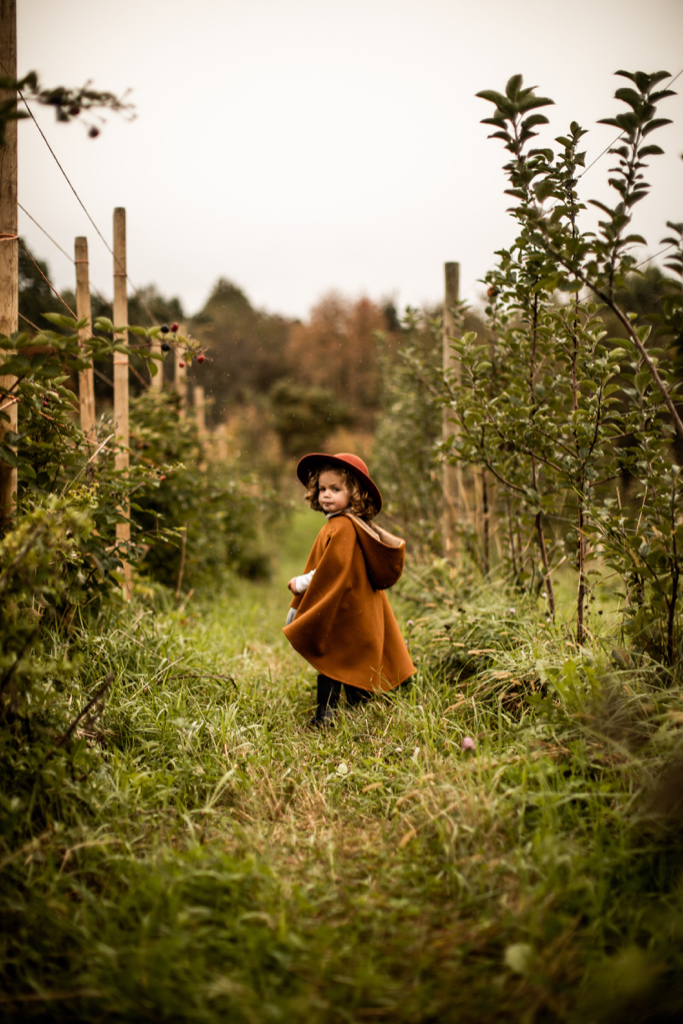 gold wool cape kids