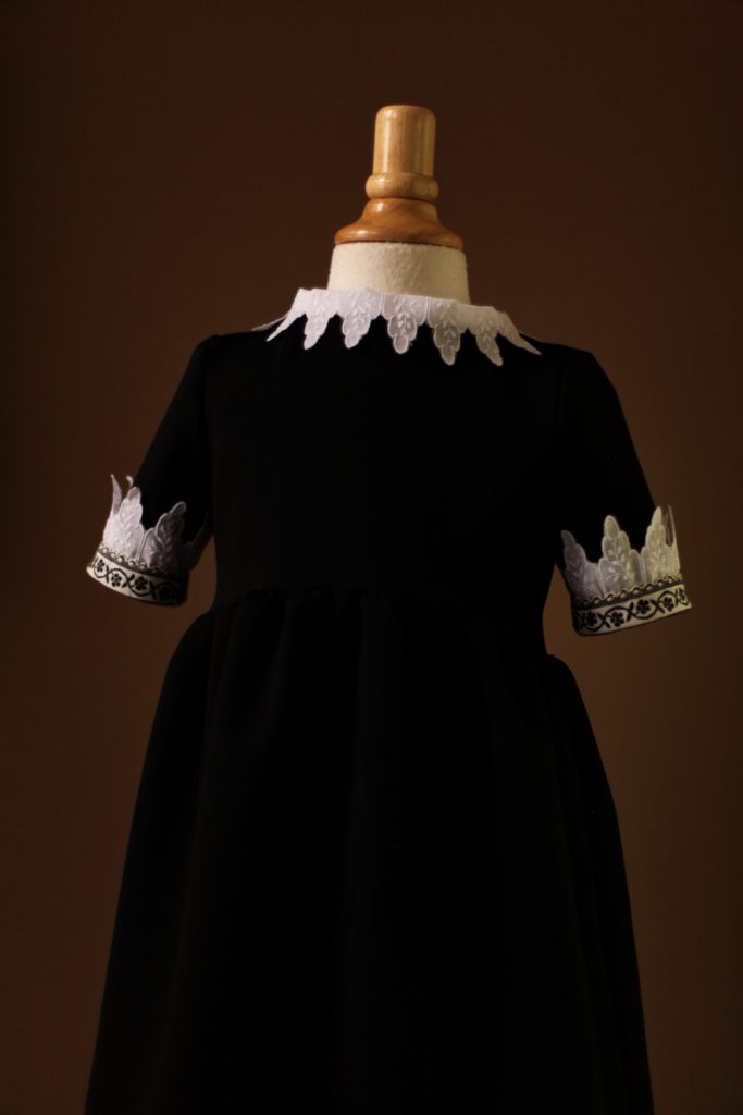 Girls Little Black Dress lace Collar