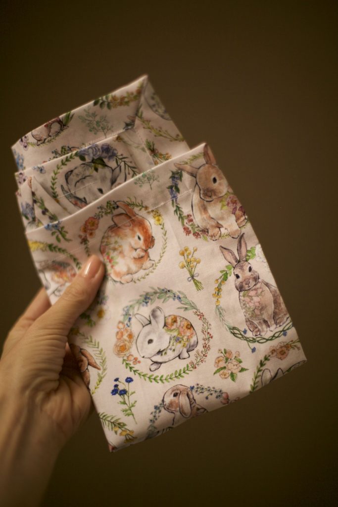 DIY cloth napkins for easter